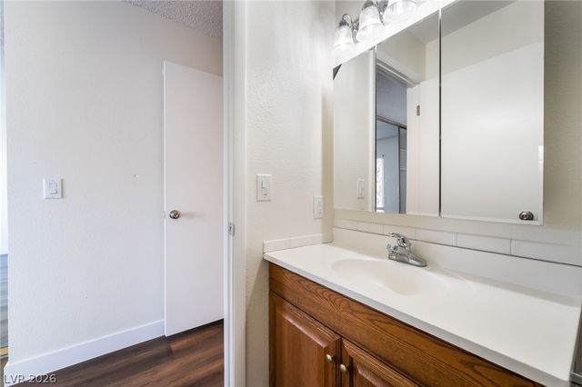 6998 Sylvan Oak Drive, Las Vegas, NV 89147