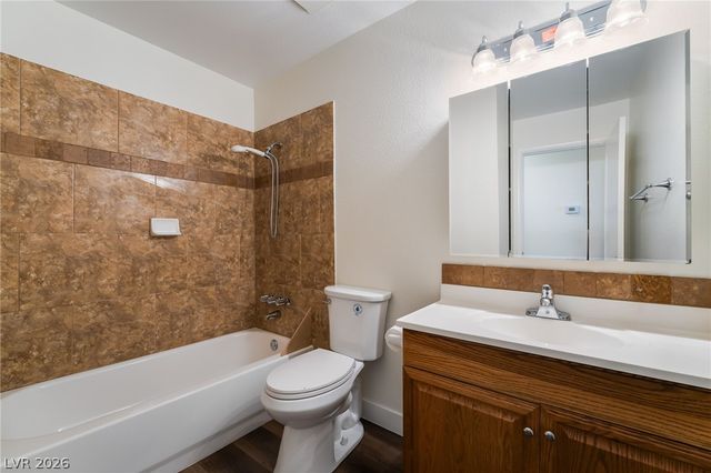 6998 Sylvan Oak Drive, Las Vegas, NV 89147