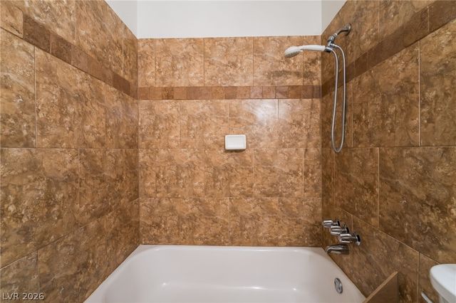 6998 Sylvan Oak Drive, Las Vegas, NV 89147