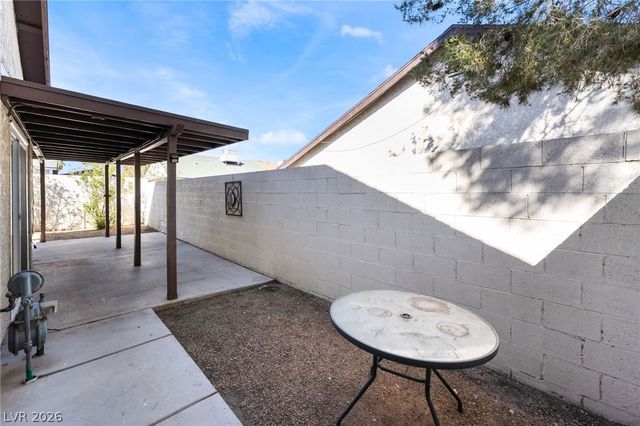 6998 Sylvan Oak Drive, Las Vegas, NV 89147