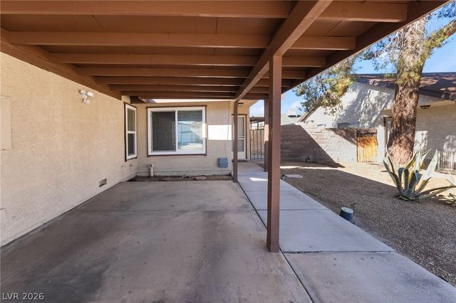 6998 Sylvan Oak Drive, Las Vegas, NV 89147