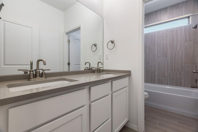 4839 Manzano Peak Street SW, Los Lunas, NM 87031