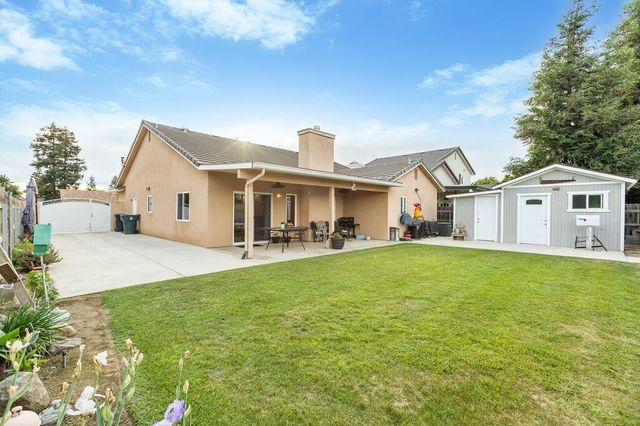 1110 Lincoln Street, Tulare, CA 93274