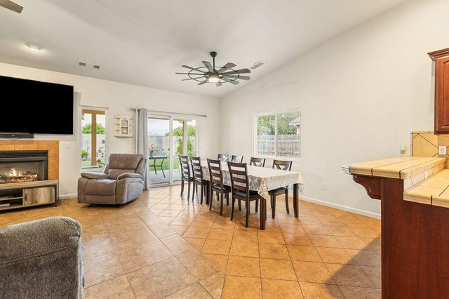 1110 Lincoln Street, Tulare, CA 93274