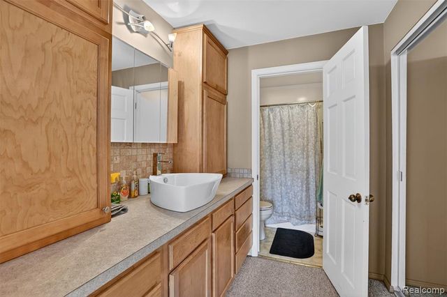 925 Kennely Road G-106, Saginaw, MI 48609