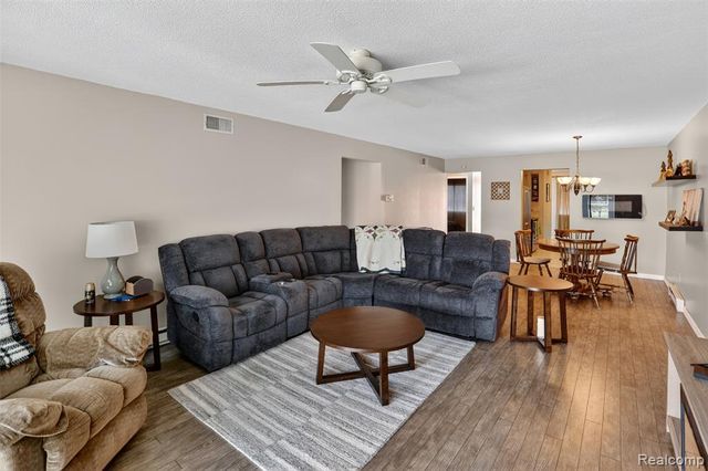 925 Kennely Road G-106, Saginaw, MI 48609