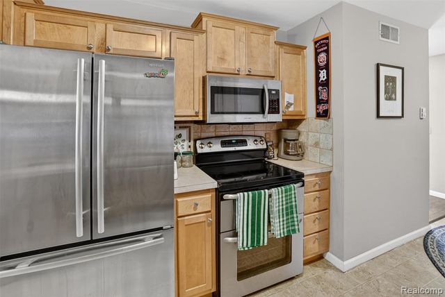 925 Kennely Road G-106, Saginaw, MI 48609