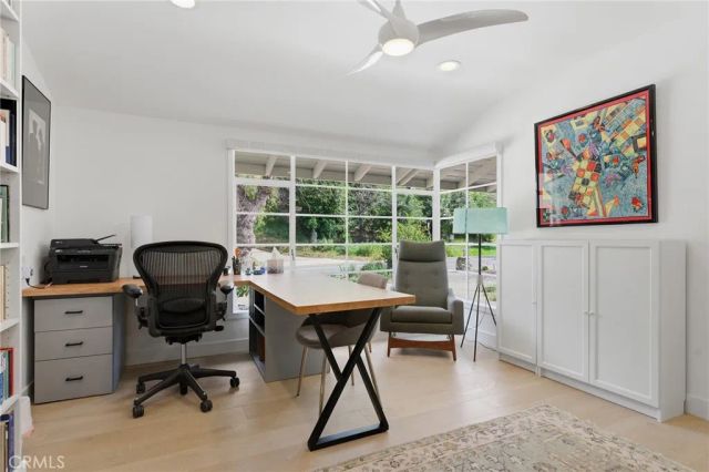 5319 Penfield Avenue, Woodland Hills, CA 91364