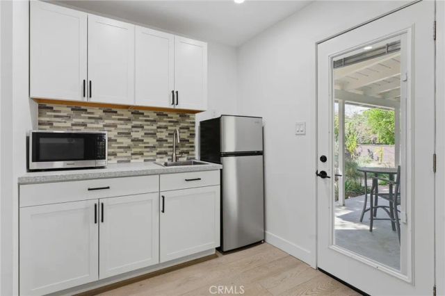 5319 Penfield Avenue, Woodland Hills, CA 91364