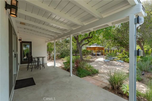 5319 Penfield Avenue, Woodland Hills, CA 91364