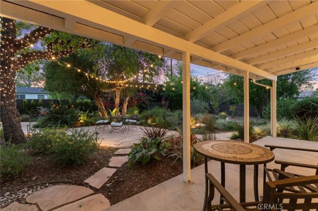 5319 Penfield Avenue, Woodland Hills, CA 91364