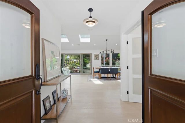 5319 Penfield Avenue, Woodland Hills, CA 91364