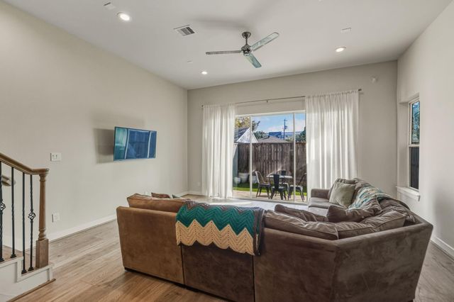 1626 Northwood Street, Houston, TX 77009