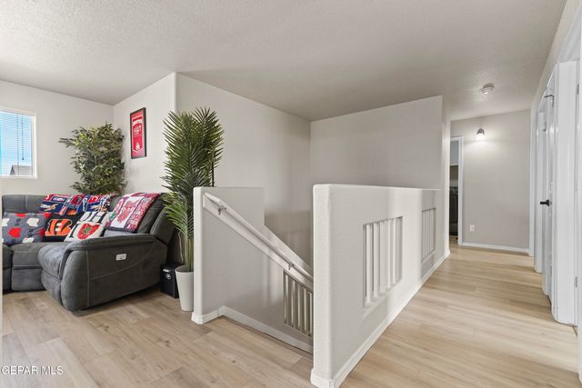 14648 MEADOW LAWN, El Paso, TX 79938