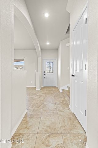 14648 MEADOW LAWN, El Paso, TX 79938