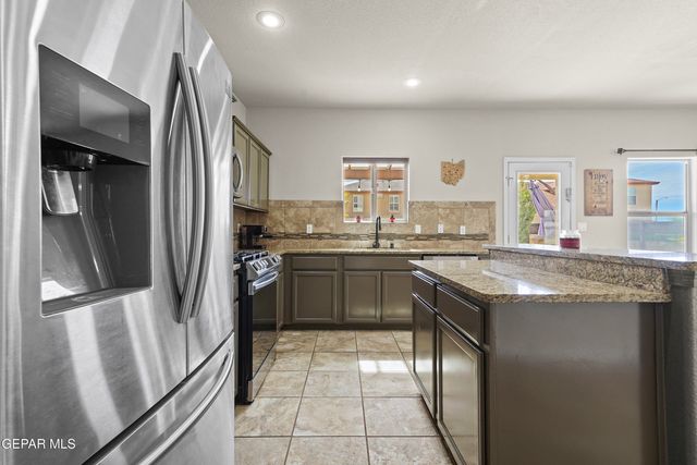 14648 MEADOW LAWN, El Paso, TX 79938