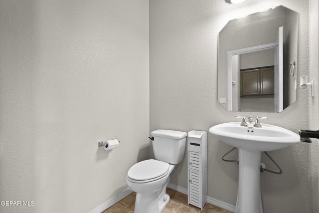 14648 MEADOW LAWN, El Paso, TX 79938