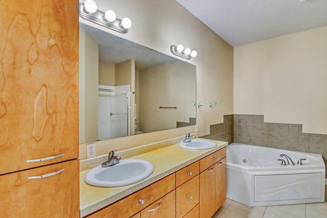 3404 Wheatland Pines Drive S, Fargo, ND 58103