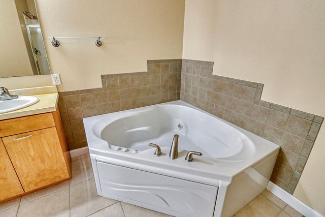 3404 Wheatland Pines Drive S, Fargo, ND 58103