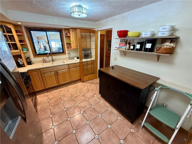 466 True Hickory Drive, Greece, NY 14615