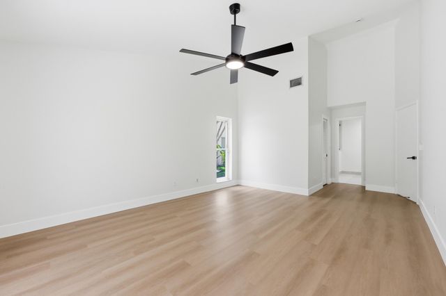 7710 NW 87th Avenue, Tamarac, FL 33321