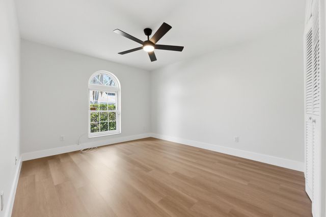 7710 NW 87th Avenue, Tamarac, FL 33321