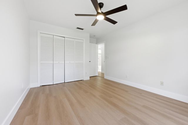 7710 NW 87th Avenue, Tamarac, FL 33321