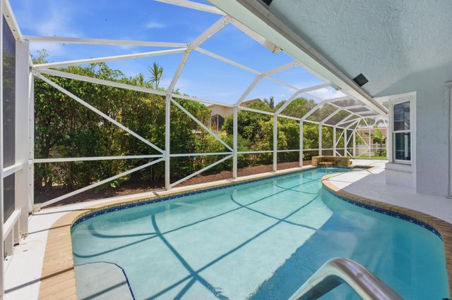 7710 NW 87th Avenue, Tamarac, FL 33321
