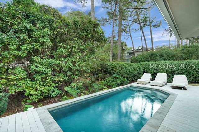 6 Black Skimmer Rd, Hilton Head Island, SC 29928