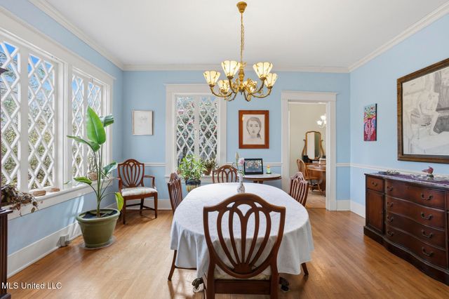 1475 Saint Ann Street, Jackson, MS 39202