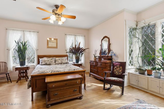 1475 Saint Ann Street, Jackson, MS 39202