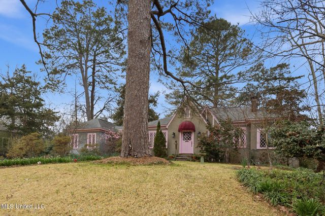 1475 Saint Ann Street, Jackson, MS 39202