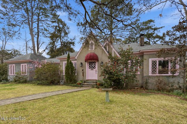 1475 Saint Ann Street, Jackson, MS 39202