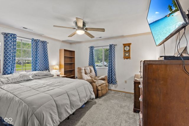 1013 Rolling Hill, Greenwood, IN 46142