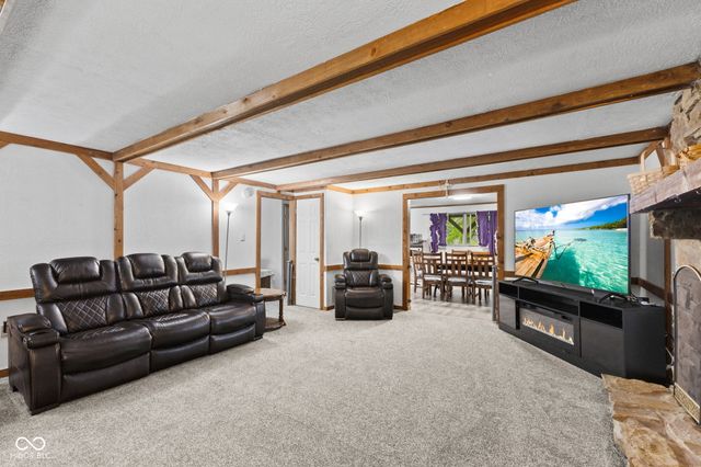 1013 Rolling Hill, Greenwood, IN 46142