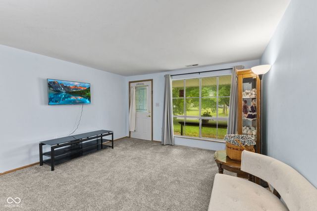 1013 Rolling Hill, Greenwood, IN 46142