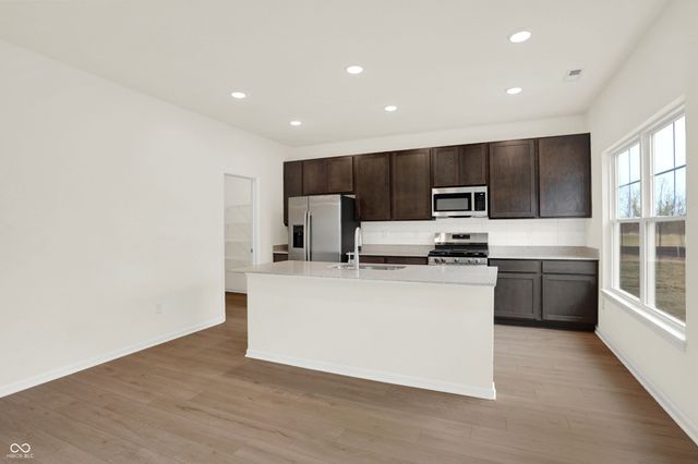 8594 Meadowlands Court, Plainfield, IN 46168