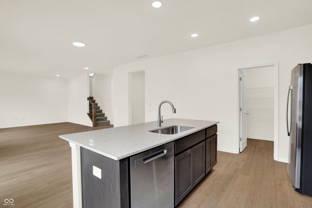 8594 Meadowlands Court, Plainfield, IN 46168