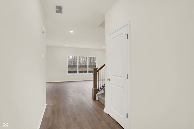 8594 Meadowlands Court, Plainfield, IN 46168