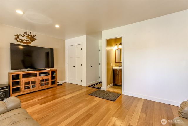 277 S Elsa Street, Buckley, WA 98321