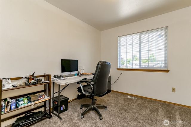 277 S Elsa Street, Buckley, WA 98321