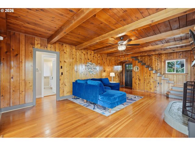 21345 Ne INTERLACHEN Ln, Fairview, OR 97024