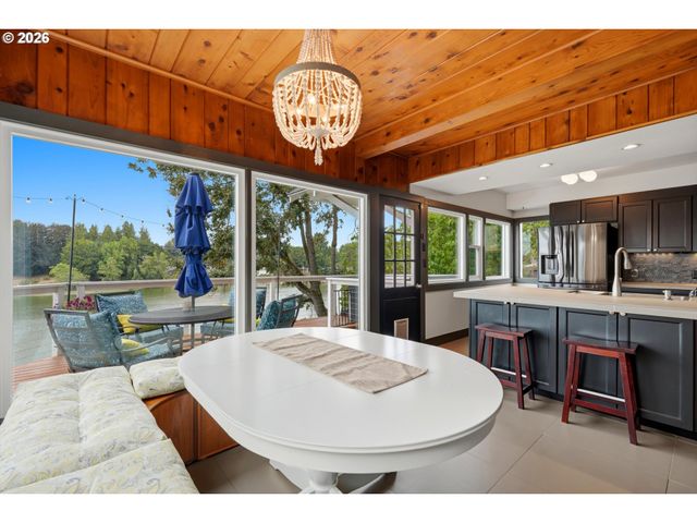 21345 Ne INTERLACHEN Ln, Fairview, OR 97024