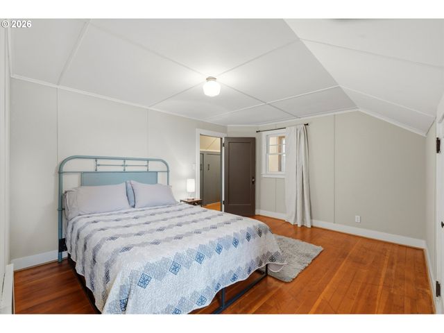21345 Ne INTERLACHEN Ln, Fairview, OR 97024