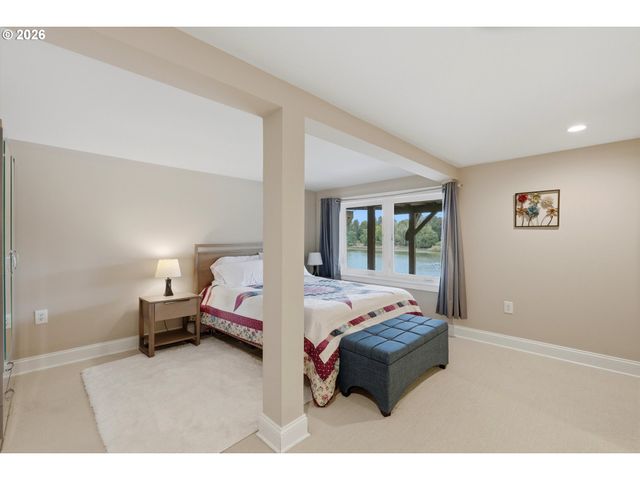 21345 Ne INTERLACHEN Ln, Fairview, OR 97024