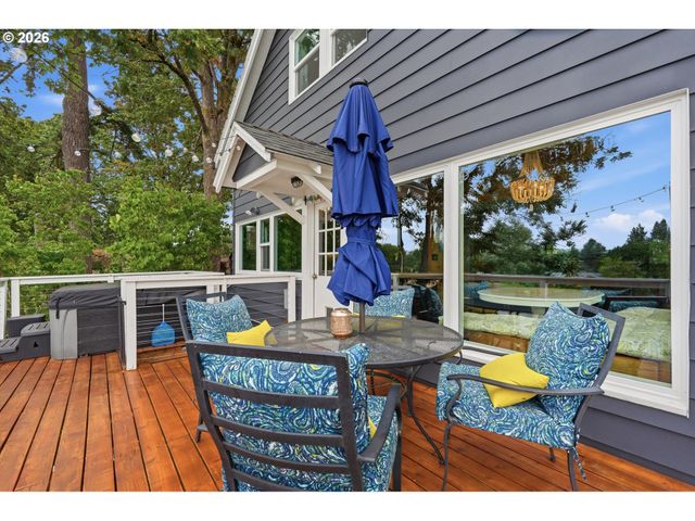 21345 Ne INTERLACHEN Ln, Fairview, OR 97024