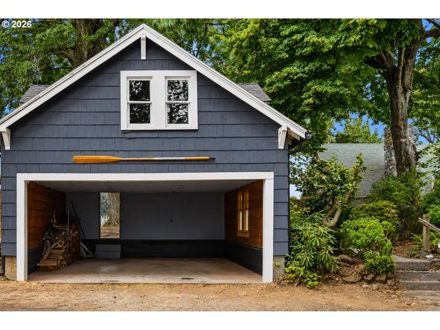 21345 Ne INTERLACHEN Ln, Fairview, OR 97024