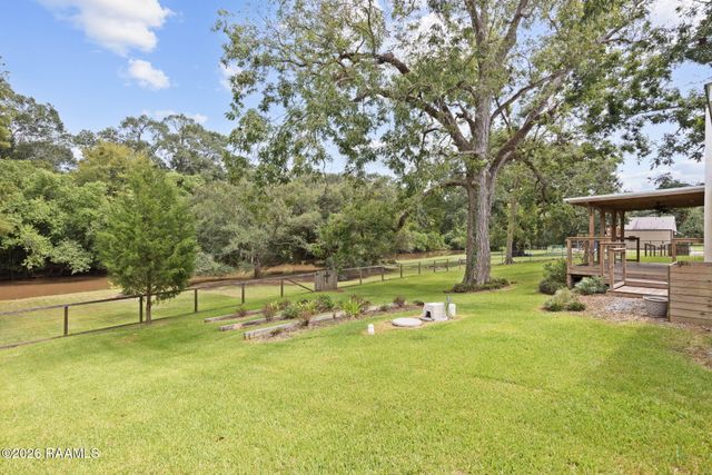 1137 Main Highway, Arnaudville, LA 70512