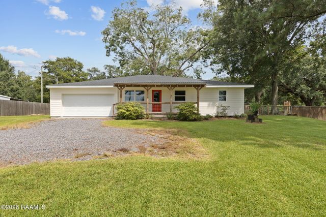 1137 Main Highway, Arnaudville, LA 70512