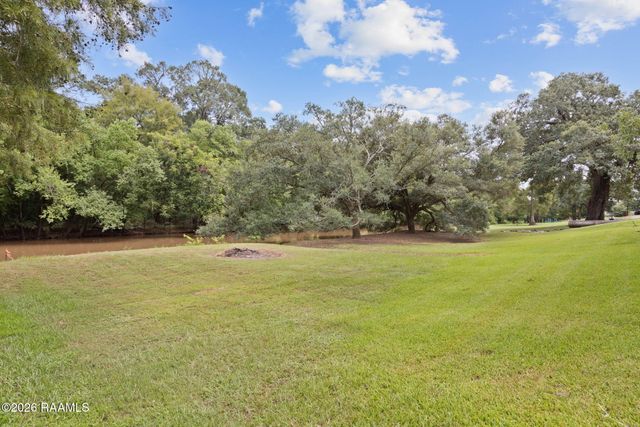 1137 Main Highway, Arnaudville, LA 70512